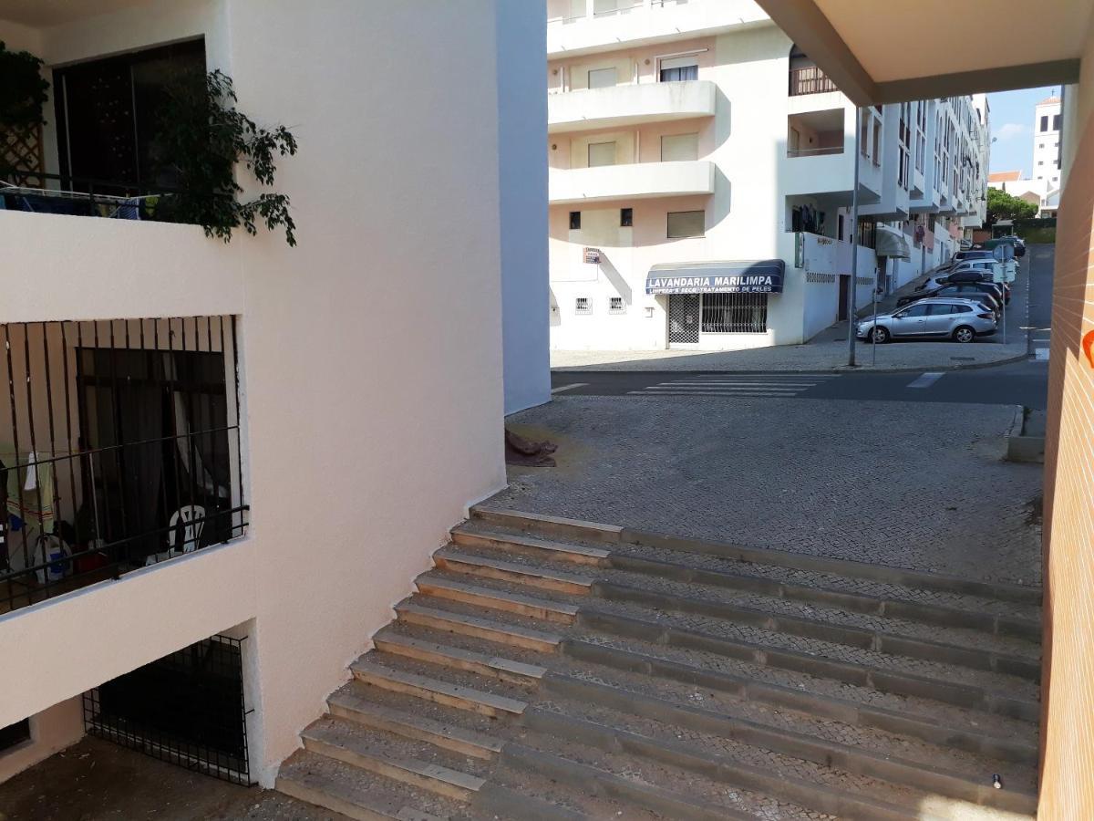 T2 Tahiti - Terraco, Familiar, Garagem, Wifi Apartment Quarteira Exterior photo