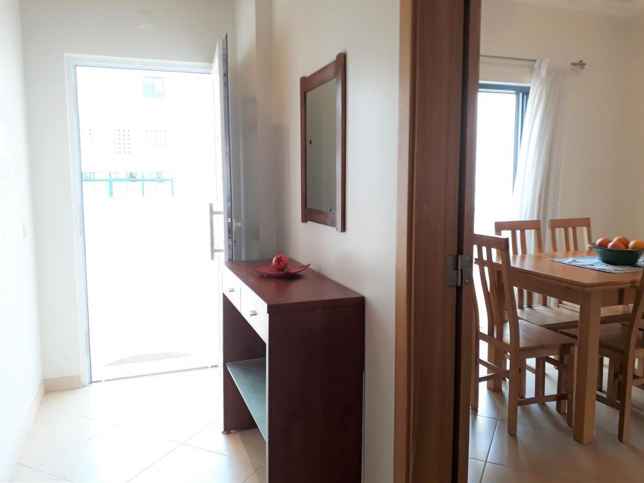 T2 Tahiti - Terraco, Familiar, Garagem, Wifi Apartment Quarteira Exterior photo