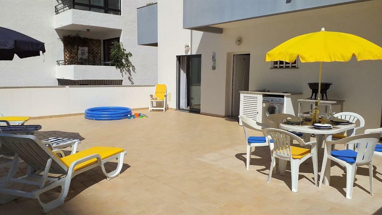 T2 Tahiti - Terraco, Familiar, Garagem, Wifi Apartment Quarteira Exterior photo