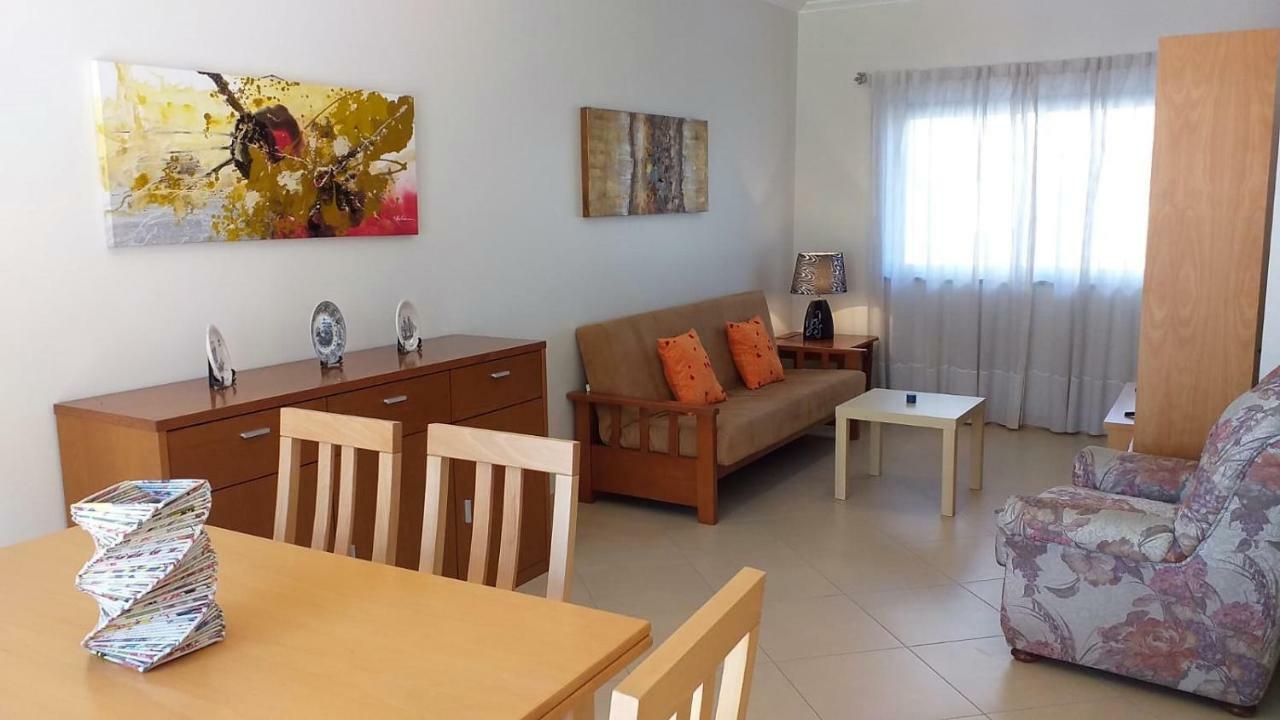 T2 Tahiti - Terraco, Familiar, Garagem, Wifi Apartment Quarteira Exterior photo